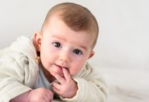 What Are The Signs Of Baby Teething And How To Soothe The Pain?