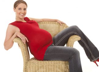 Pregnant Women In Heels: Is It Safe?