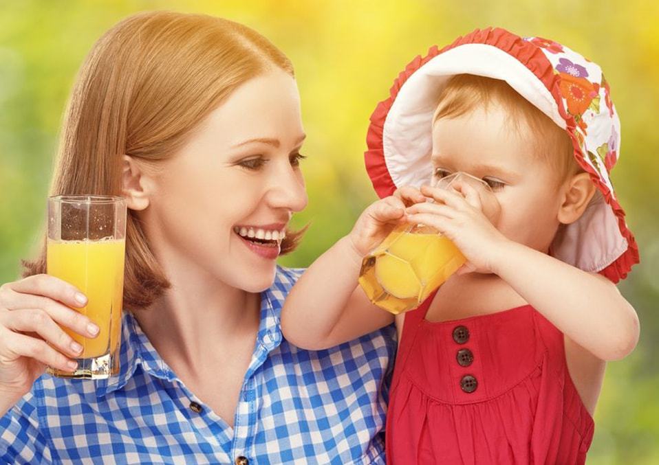 Baby Feeding When Can Babies Drink Water and Juice min
