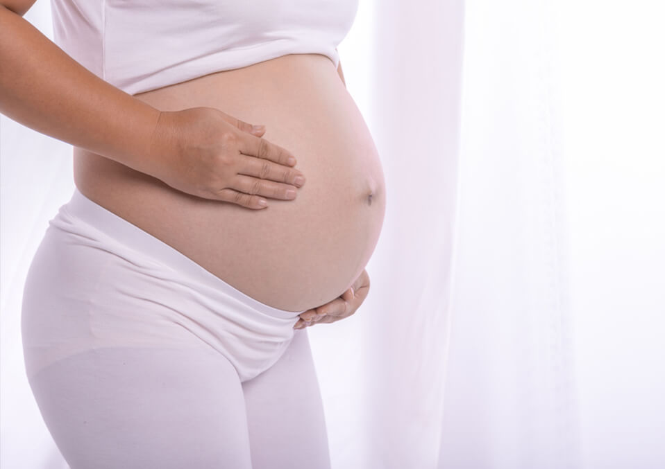 What causes bloating in pregnancy?