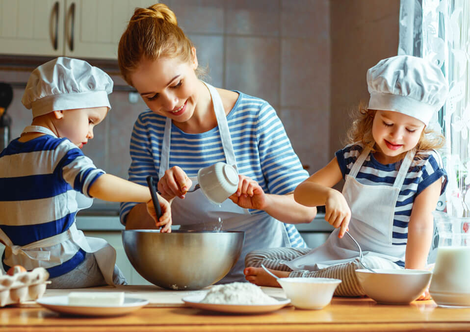 Cooking With Kids:Is It a Worthwhile Activity?