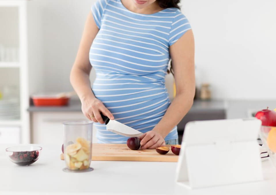 Effects Of Eating Plums During Pregnancy