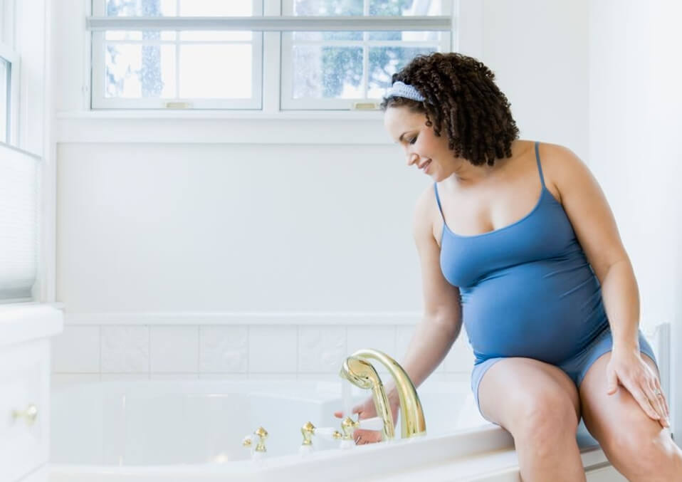 Is Taking a Bath During Pregnancy Healthy or Not ?