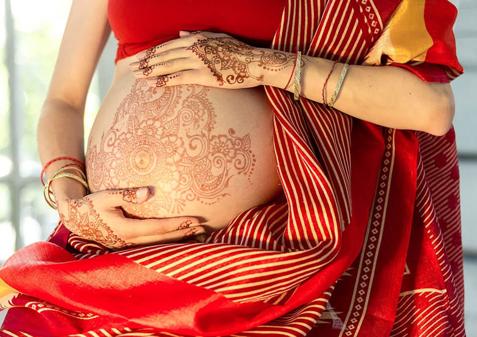 Is Henna Safe During Pregnancy ? What You Need to Know.