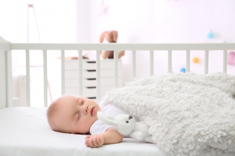 How and When can Baby sleep with blanket
