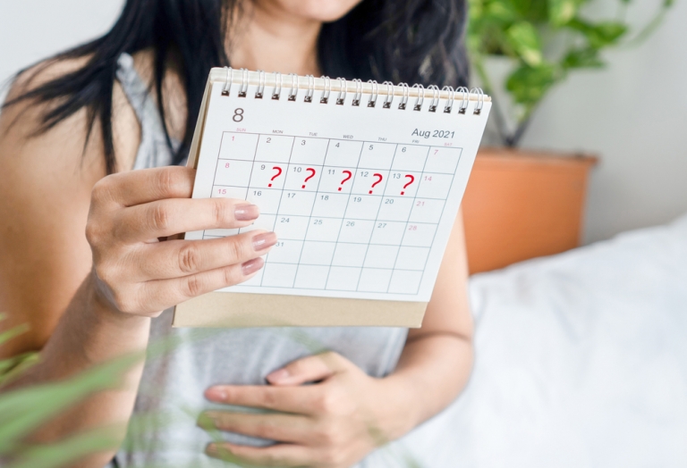 How many days late can a period be before worrying about pregnancy?