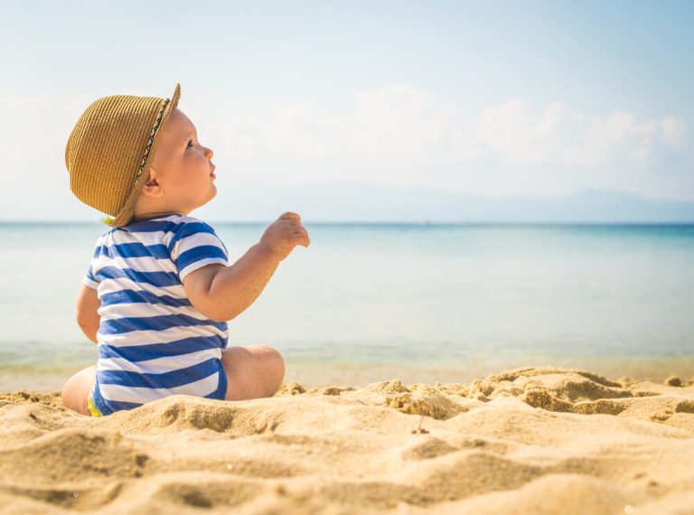 Vacation with newborn: top 10 tips for a relaxing trip
